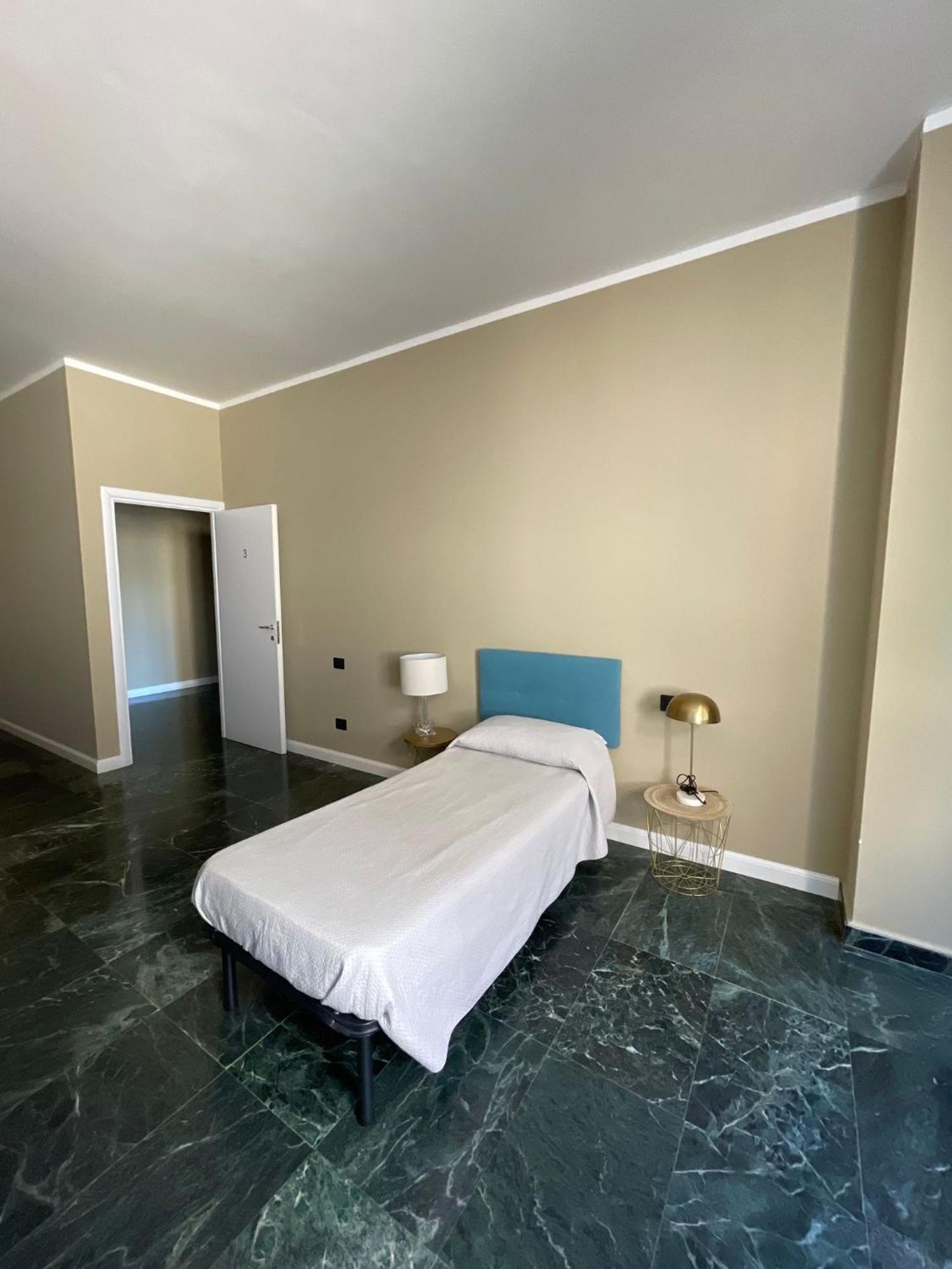 B&B Piazza Duomo al 55 Voghera Esterno foto